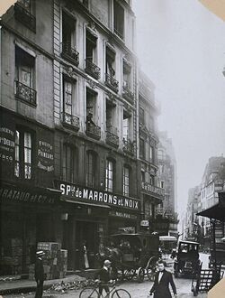 47 rue Saint-Honoré 12 août 1916 (Photo C. Lansiaux. Carnavalet, PH20702).